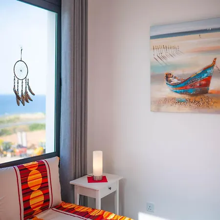 Apartment Welcoming In Luxurious Surroundings Kyrenia (Northern Cyprus)