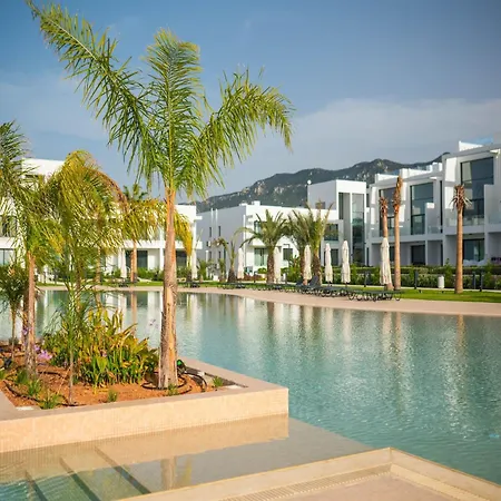 Apartment Welcoming In Luxurious Surroundings