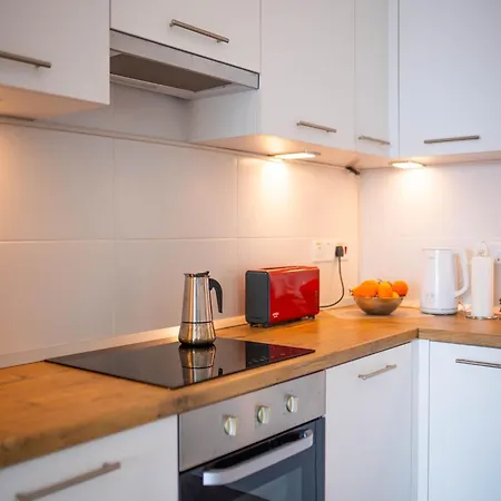Apartment Welcoming In Luxurious Surroundings