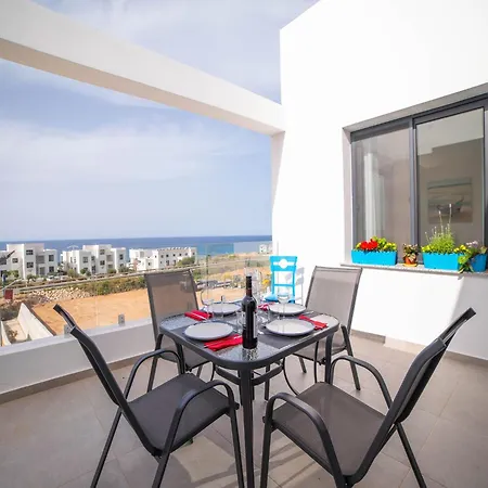 Welcoming In Luxurious Surroundings *