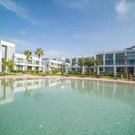 Welcoming In Luxurious Surroundings Apartment