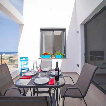 Welcoming In Luxurious Surroundings Apartment *